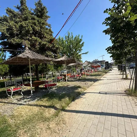 Ori,Haus Golem Durres